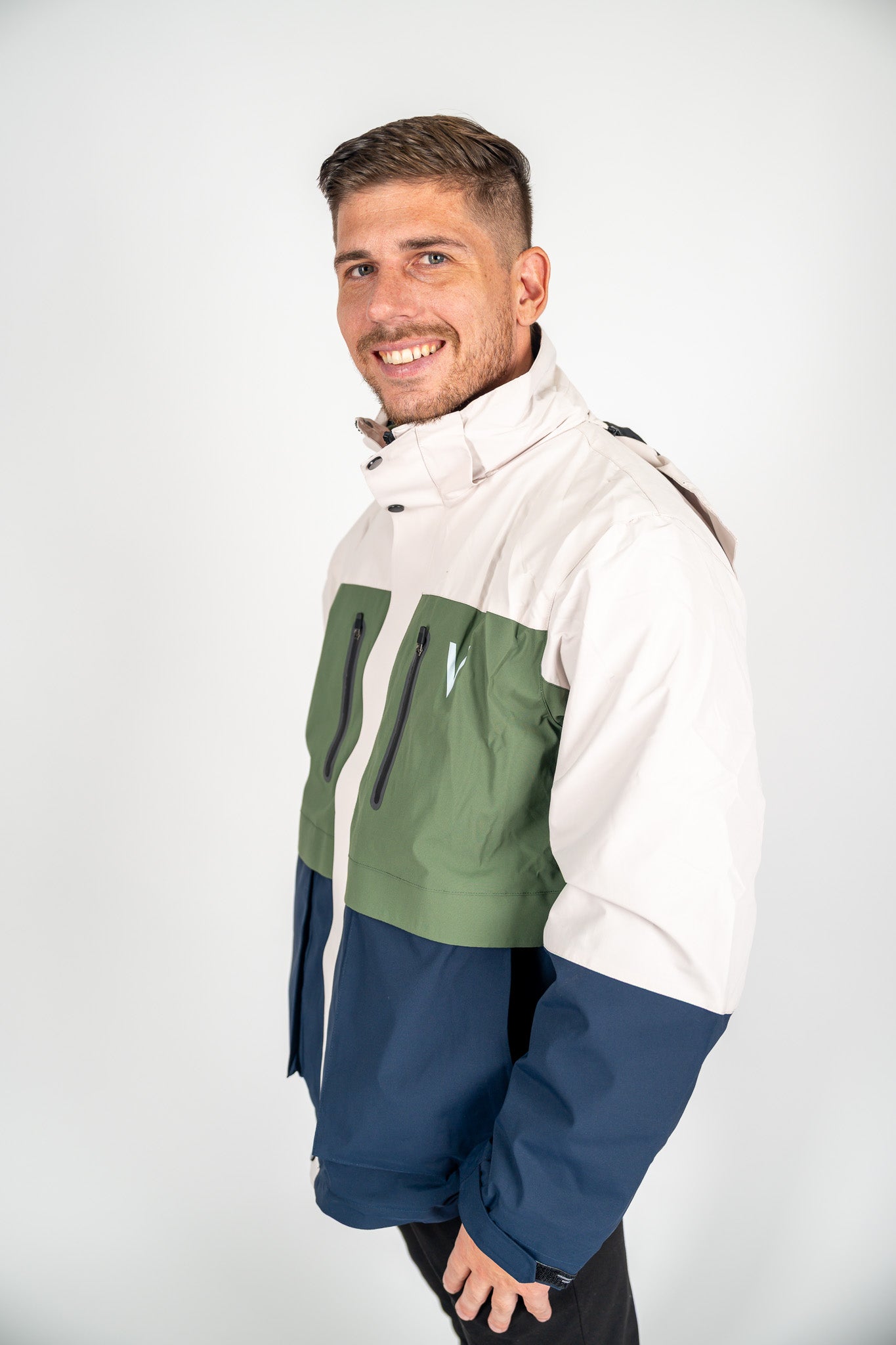 Savvy Adaptive Shell™ Jacket – Veria Travel